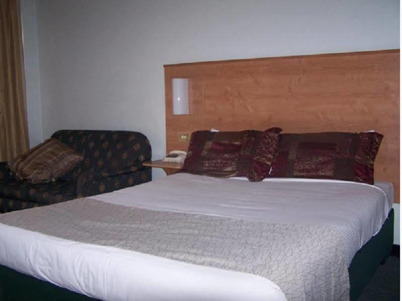 Econo Lodge Griffith Motor Inn Exteriör bild